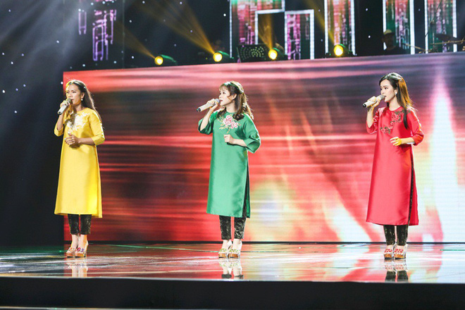 Thần tượng Bolero: Hoa hậu Bolero Như Quỳnh bật khóc nức nở khi phải tự mình loại học trò Thần tượng Bolero: Hoa hậu Bolero Như Quỳnh bật khóc nức nở khi phải tự mình loại học trò